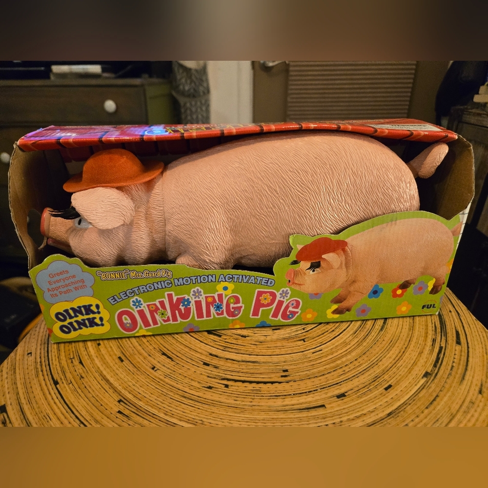 Oinking Pig Electronic Motion Activated "Bonnie" Mrs. Guard Pig - New